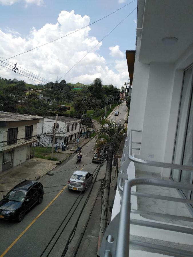 Amoblado En La Via Termales *